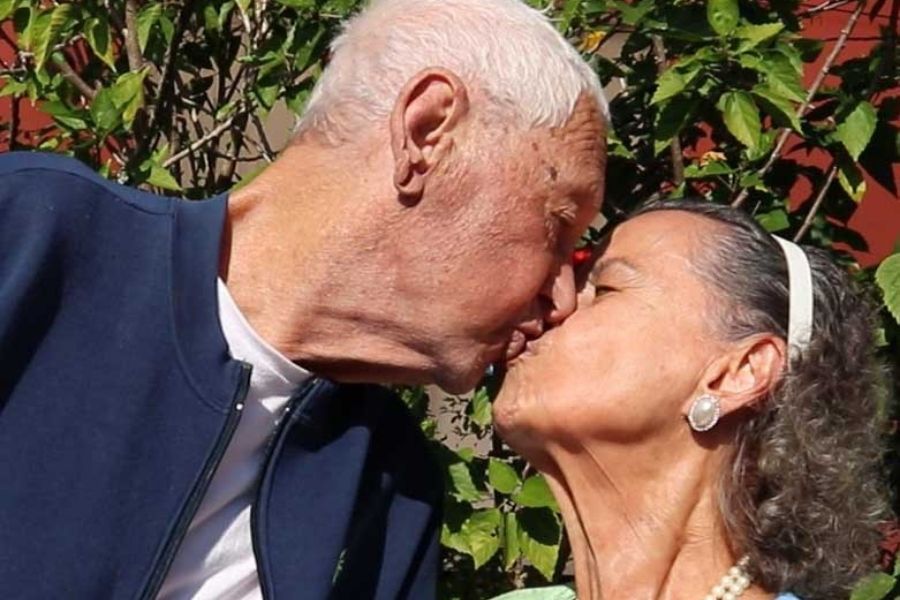 Casal de idosos João e Marilene no Lar Vicentino