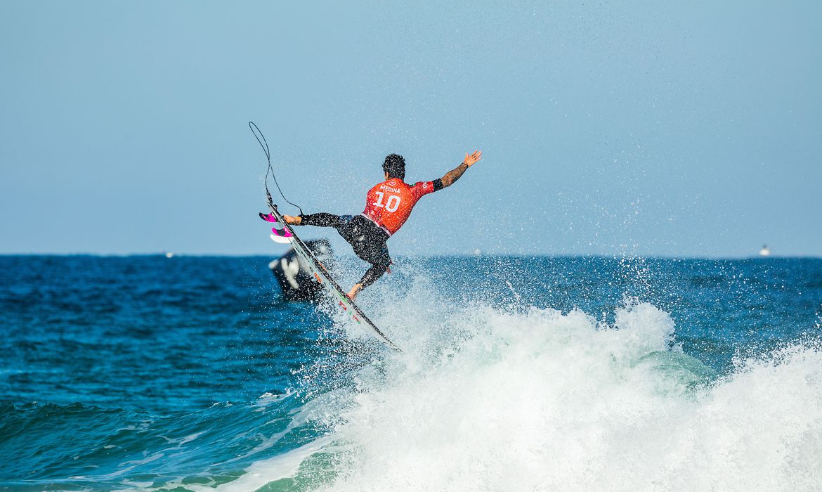 NARRABEEN, AUS - APRIL 19: Two-time WSL Champion Gabriel Medina of Brazil surfing in Heat 3 of Round 4 of the Rip Curl Narrabeen Classic presented by Corona on April 19, 2021 in Narrabeen, Australia. (Photo by Cait Miers/World Surf League via Getty Images)