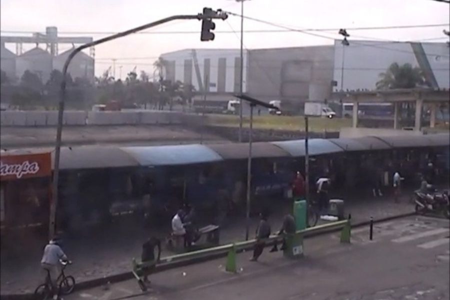 GCM de Santos prende vândalo por degradar estação de bicicletas