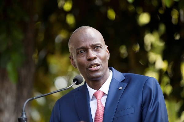 epaselect epa09328107 (FILE) - Haitian President Jovenel Moise speaks to the press in the gardens of the National Palace, in Port-au-Prince, Haiti, 15 October 2019 (reissued 07 July 2021). According to a statement by Haiti's interim Prime Minister Claude Joseph cited by media, Haiti's President Jovenel Moise has allegedly been killed by a group of unidentified people who had entered his private residence.  EPA/Orlando Barría *** Local Caption *** 55642594