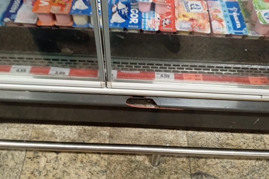 Supermercado é multado em R$ 5 mil pela Vigilância Sanitária em Santos