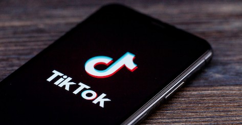 TikTok provoca filas de dez horas por livros grátis, e livrarias veem 'agressão'