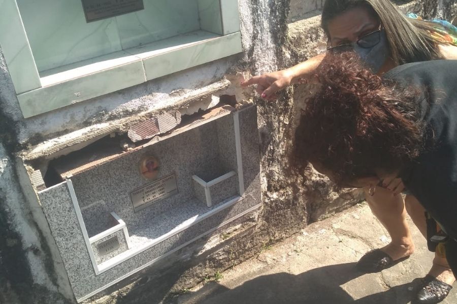 Mães de Maio cobram mausoléu aprovado na Câmara, mas prefeitura veta projeto