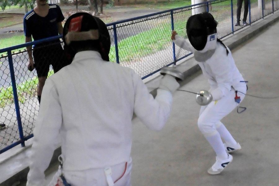 Escola pública de esgrima em Santos