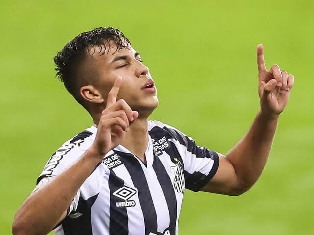 Proposta por Kaio Jorge faz parte de 'estratégia Bayern' do Flamengo