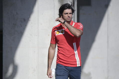 epa09379373 Spanish Formula One driver Carlos Sainz of Scuderia Ferrari arrives at the Hungaroring racetrack in Mogyorod, Hungary, 30 July 2021. The Hungarian Formula One Grand Prix will take place on 01 August 2021.  EPA/Szilard Koszticsak HUNGARY OUT