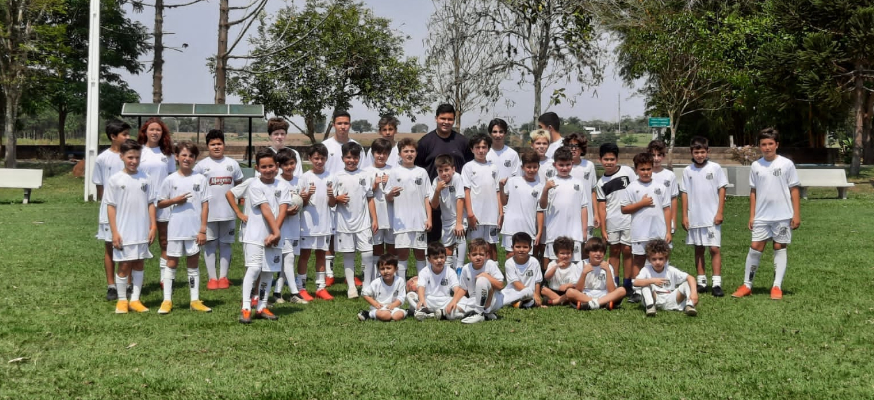 JOGO COLETIVO NA ESCOLINHA DO SANTOS - MENINOS DA VILA BARUERI 