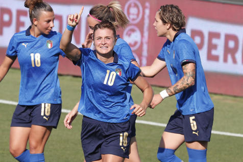 Italy's Cristiana Girelli(C)&nbsp; jubilates after scoring the 1-0 goal during the international friendly soccer match Italy Women vs Netherlands Women at Paolo Mazza stadium in Ferrara, Italy, 10 June 2021. ANSA /ELISABETTA BARACCHI