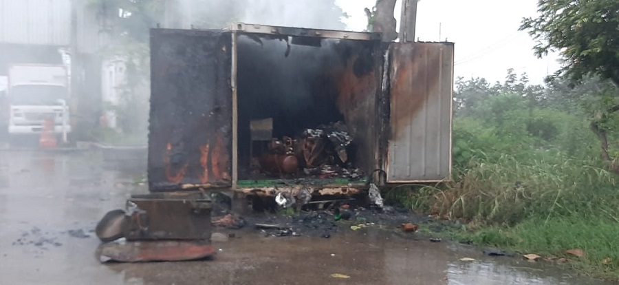 Incêndio contêiner Terminal Pesqueiro em Santos