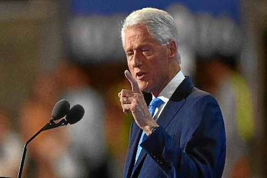Clinton diz que Trump relatou 'momentos maravilhosos' com Epstein