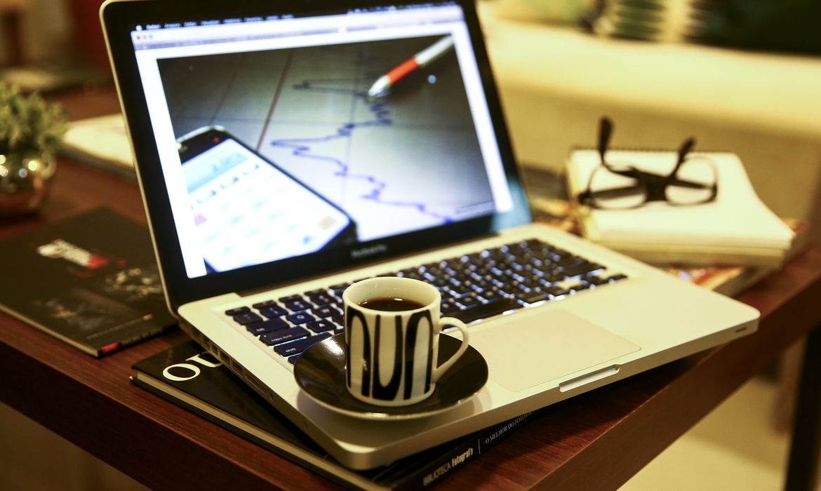 Teletrabalho, home office ou trabalho remoto.