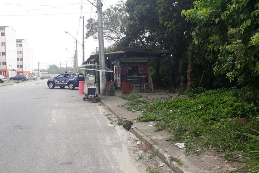 Comércio ilegal em São Vicente
