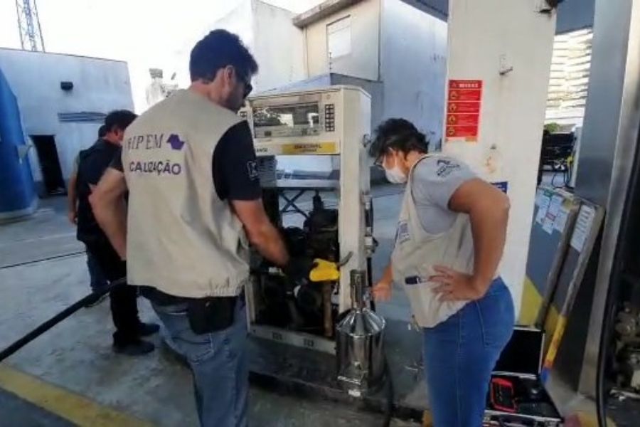 Posto de combustíveis de Santos é autuado pelo Ipem-SP por diversas infrações