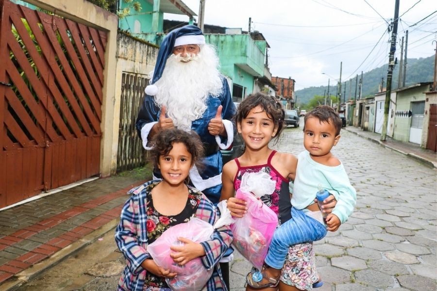 GCM de Mongaguá realiza ação social ‘ Operação Papai Noel azul’