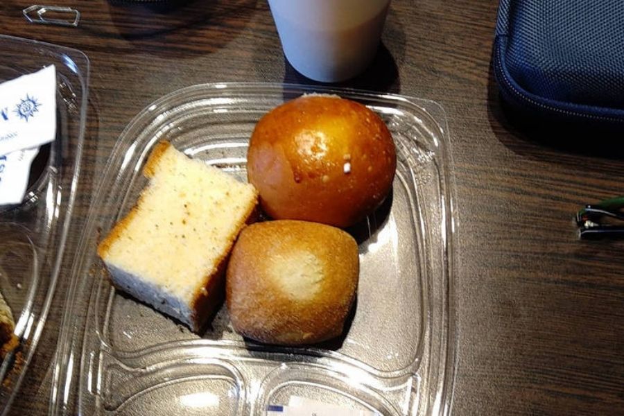 Café da manhã de passageiros com covid em cruzeiro MSC