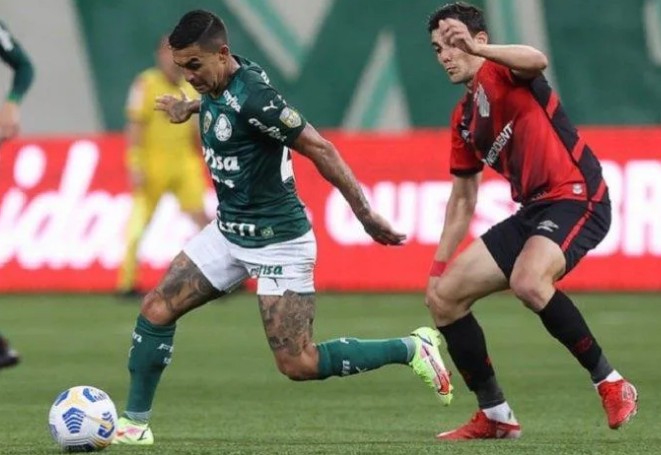 Palmeiras tropeça, mas perseguidores não vencem e ninguém reduz diferença