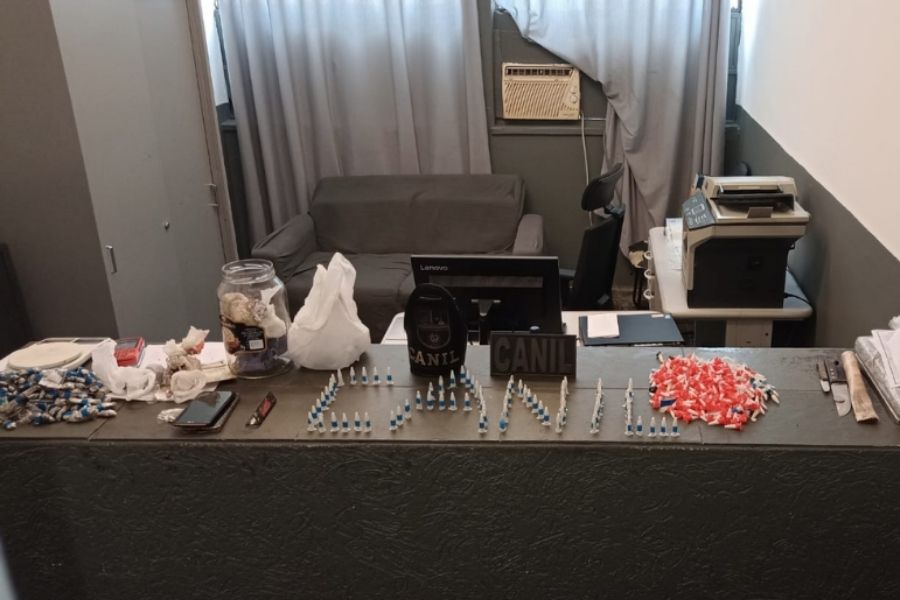 Ferro-velho clandestino é fechado durante operação em São Vicente