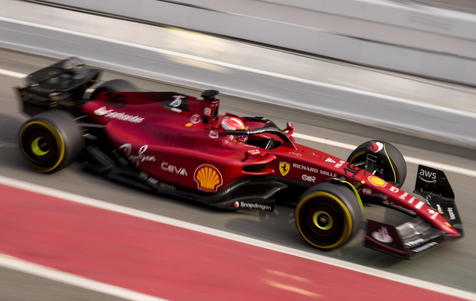 epa09781275 Monegasque Formula One driver Charles Leclerc of Ferrari during the pre-season testing at the Circuit de Barcelona-Catalunya racetrack in Montmelo outside Barcelona, Spain, 24 February 2022.  EPA/ENRIC FONTCUBERTA