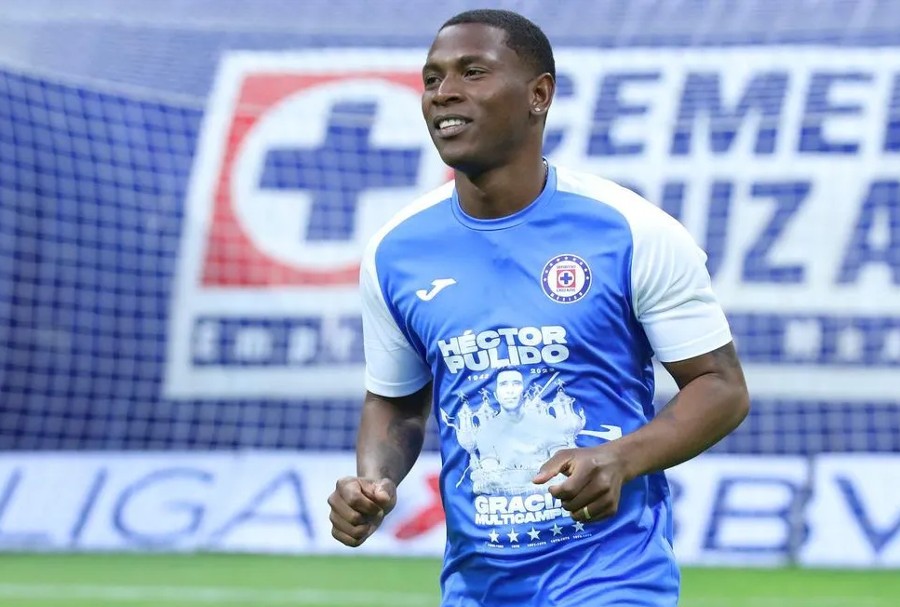 Cruz Azul confirma a saída de Bryan Angulo para o Santos - Lance!