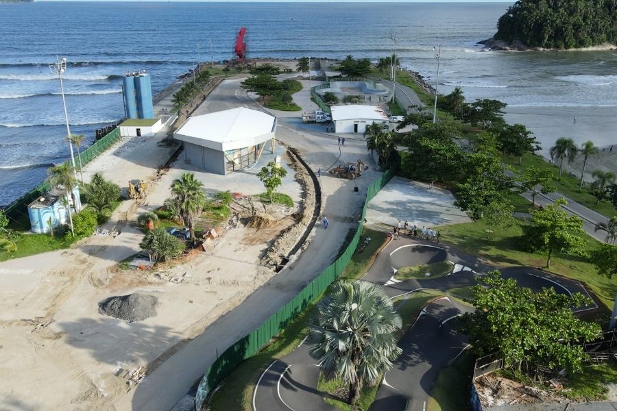 Obras novo quebra-mar em Santos emissário