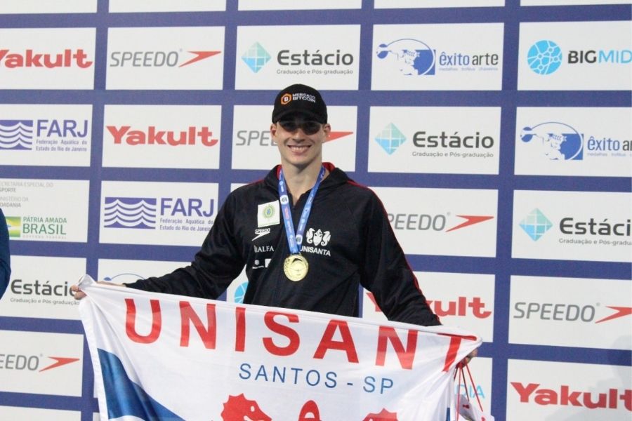 Guilherme Basseto nadador unisanta