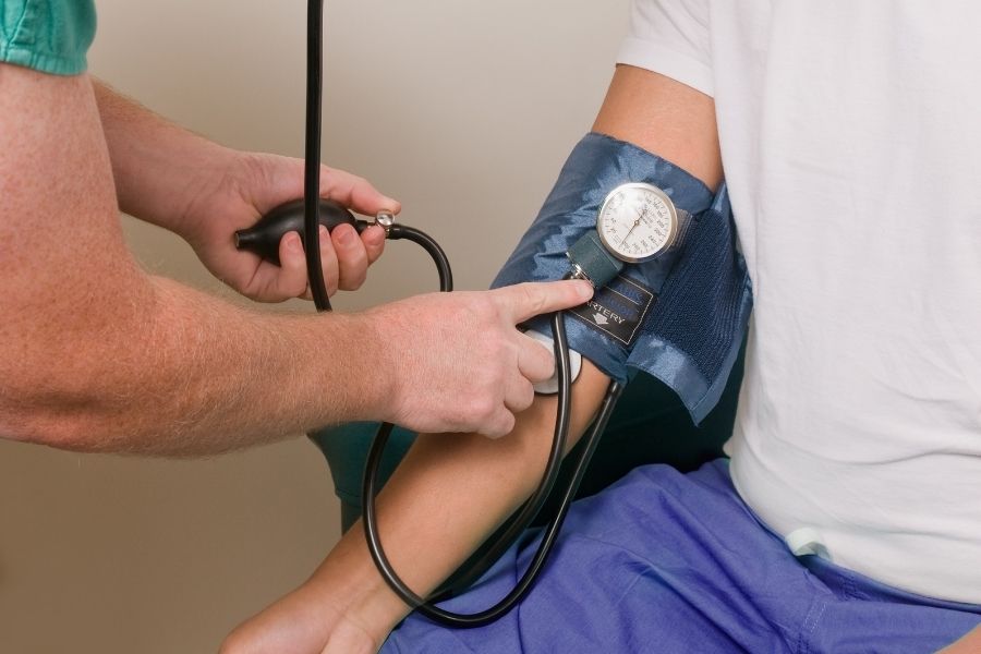 Em 3 anos, mortes ligadas à hipertensão têm alta de 47%, mostra estudo nacional