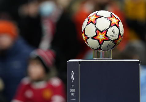 The official match ball is on display ahead the UEFA Champions League group F soccer match between Manchester United and Young Boys Bern in Manchester, Britain, 08 December 2021.  
ANSA/Tim Keeton