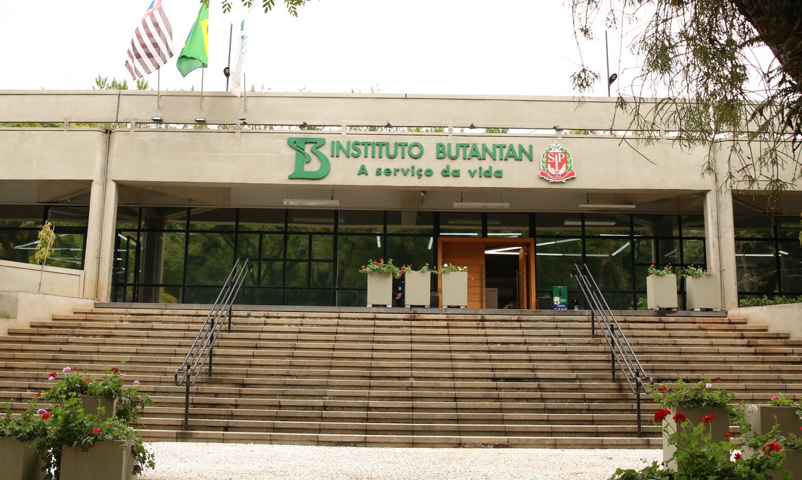 São Paulo - Fachada do centro de pesquisa biológica Instituto Butantan, no bairro do Butantã, zona oeste da capital.