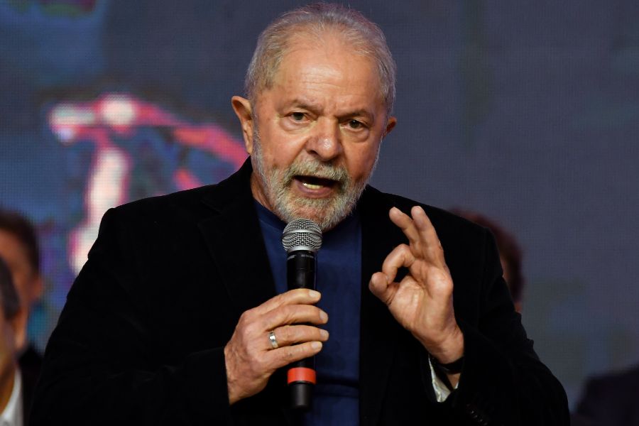 *ARQUIVO* Brasília, DF, 28/04/2022 - Ex-presidente Lula comparece ao congresso do PSB em Brasília. (Foto: Antonio Molina/Folhapress)