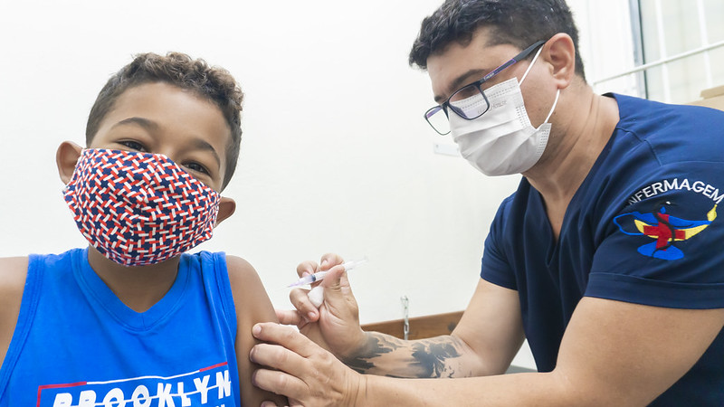 Bertioga realiza Corujão da Vacinação contra a gripe, covid-19 e multivacinação