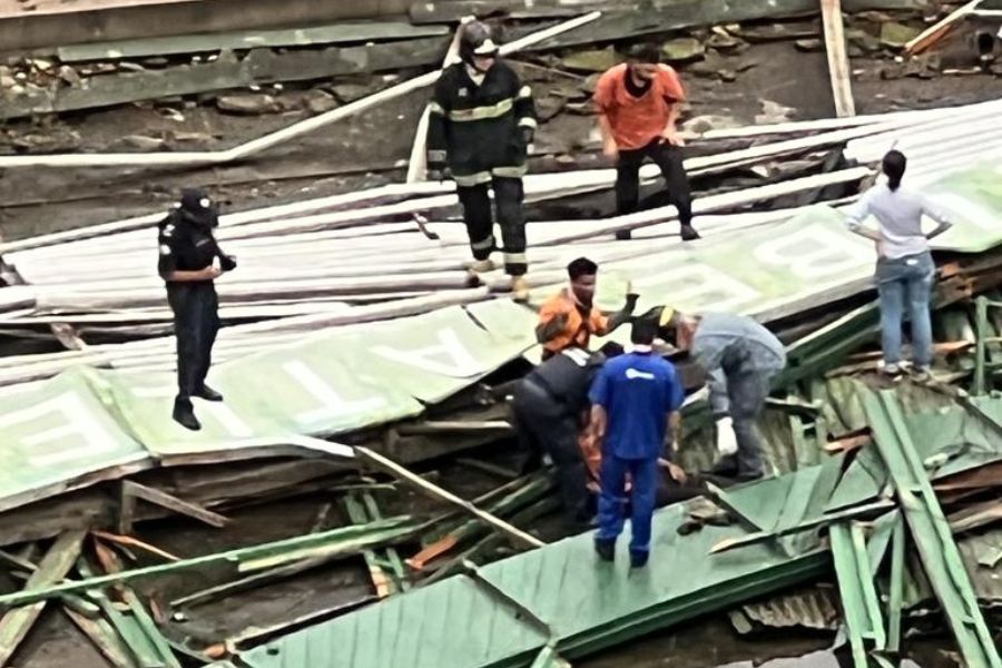 Telhado do Clube Atlético Santista desaba e deixa operários feridos