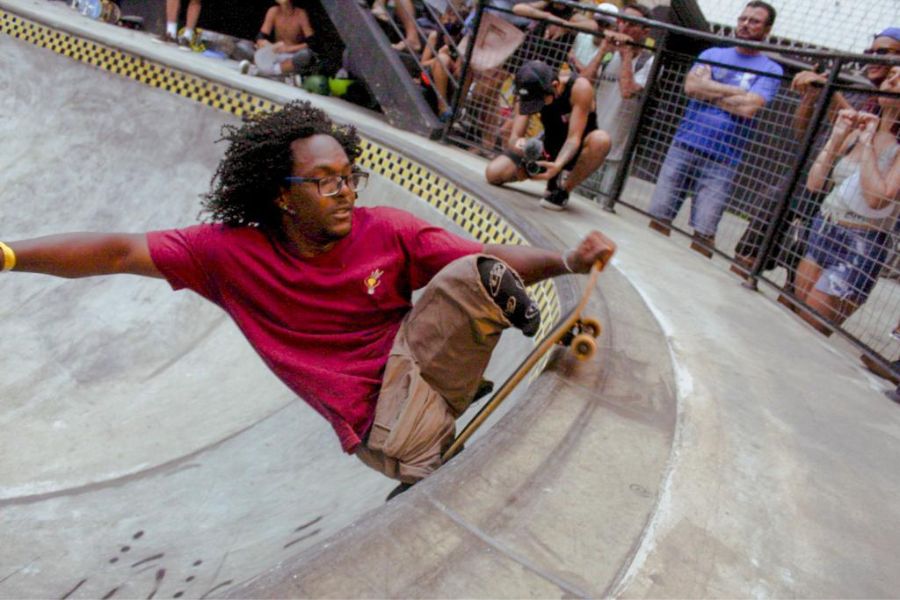 Competição de skate agita Baixada Santista com atrações neste sábado