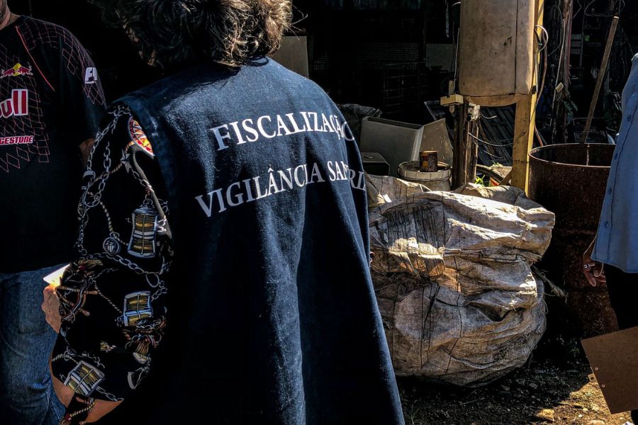 Operação Ferro-Velho de Bertioga fiscaliza 27 estabelecimentos em julho