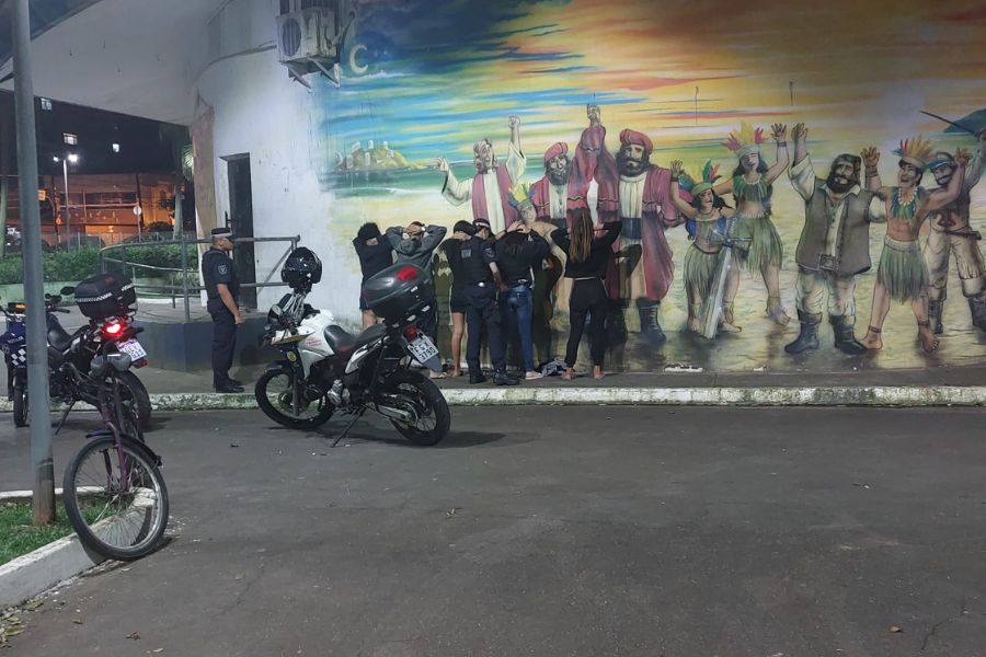 Operação Bairro Seguro resulta em carro recuperado e 55 abordados em SV