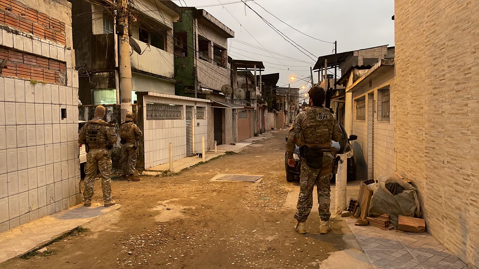 PF faz ação em Santos contra tráfico internacional de drogas