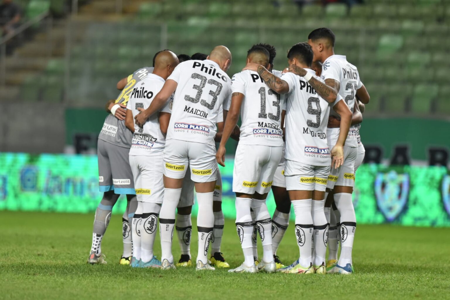 América-MG aproveita chance, vence e frustra estreia de Luan pelo Santos 