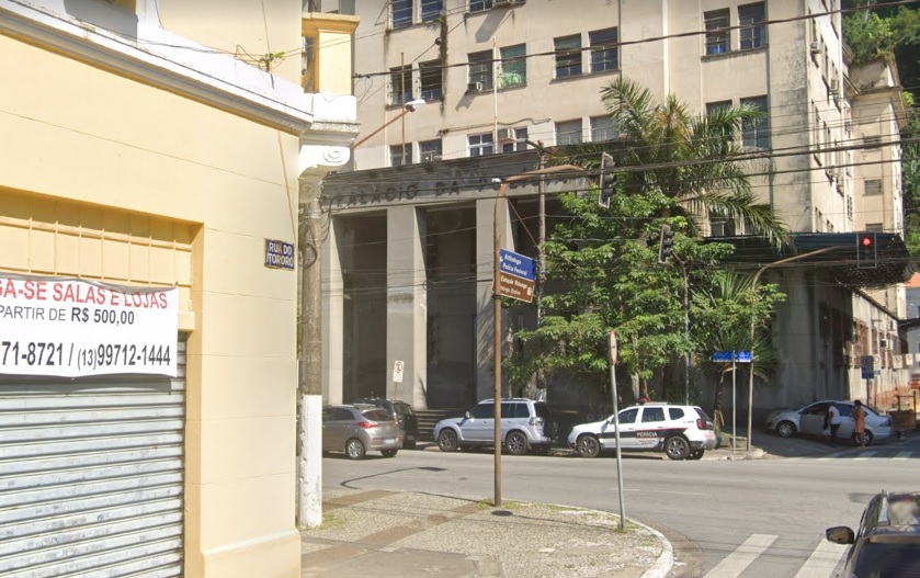 Mulheres assaltam na frente do Palácio da Polícia e vítima perde R$ 9 mil