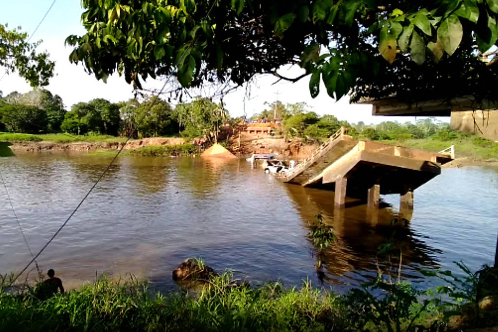 Ponte na BR-319 desaba e deixa desaparecidos em rio no Amazonas