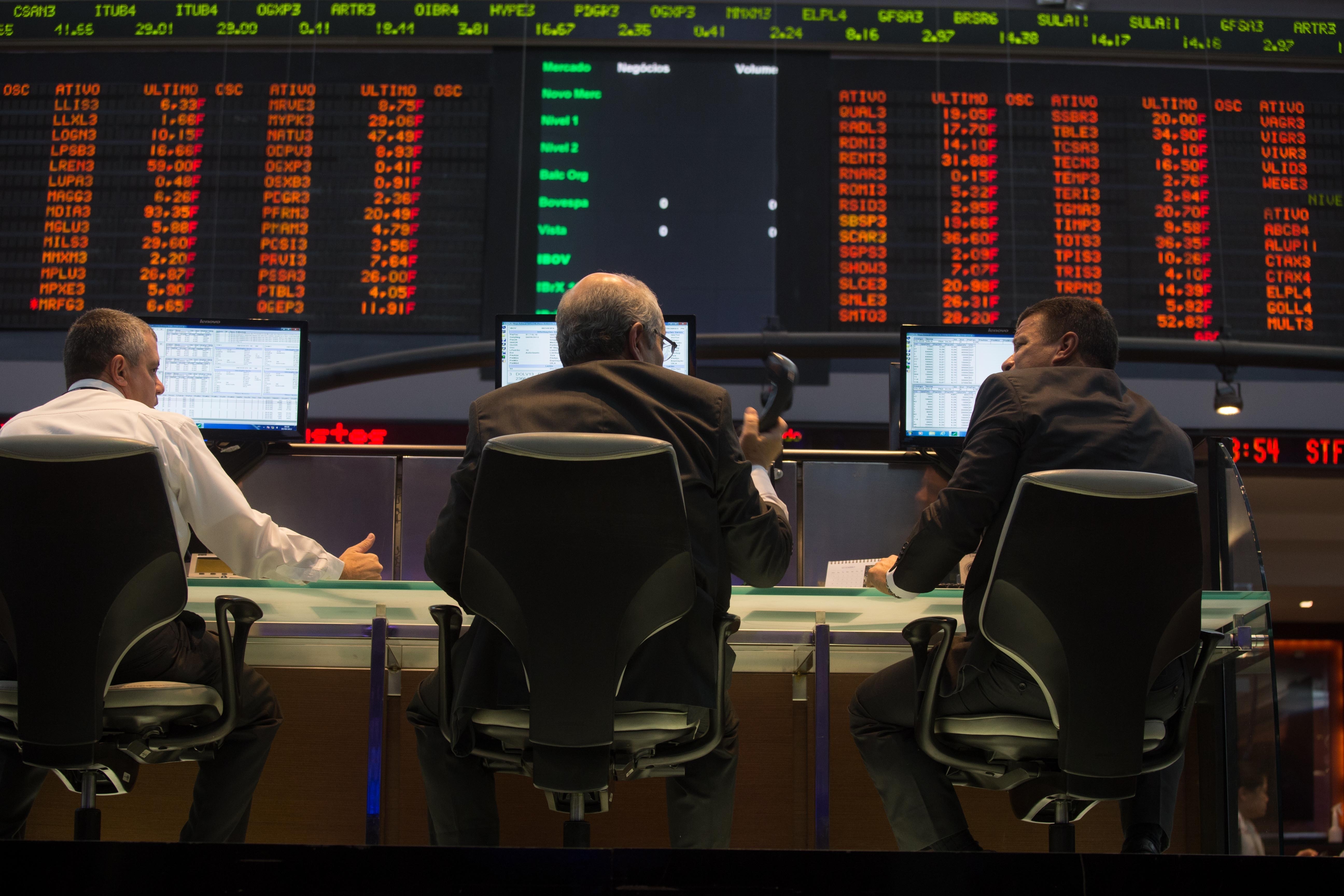 Tributação de dividendos pode levar à maior recompra de ações pelas empresas 