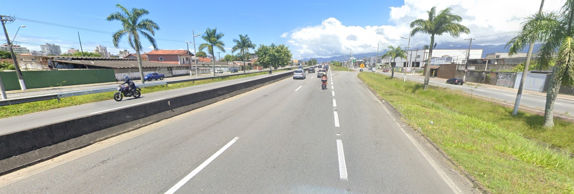 Motorista passa mal é atingida por veículo e morre em Praia Grande