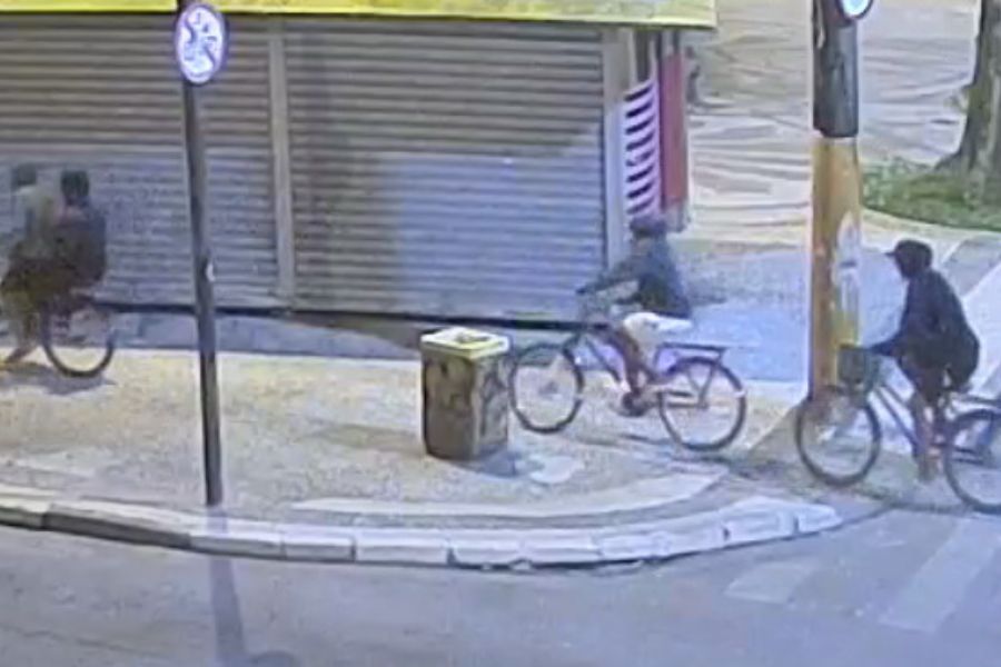 Grupo é detido por roubar celular de casal no Centro de Santos