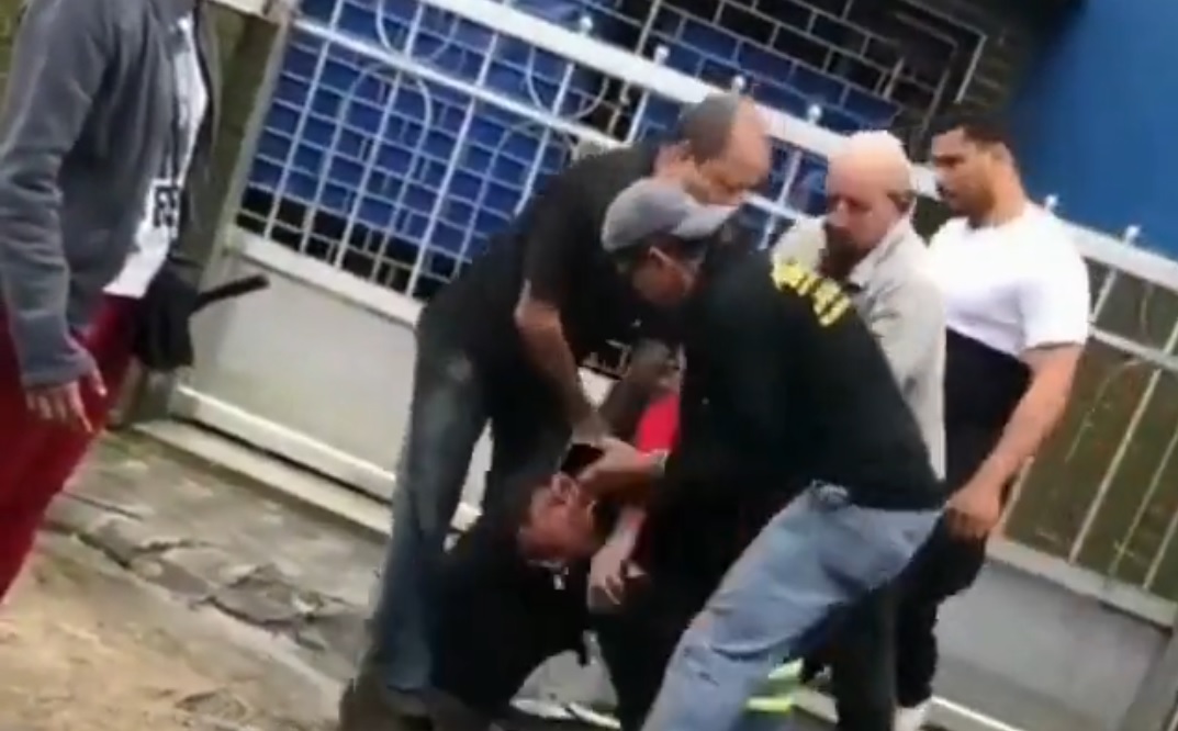 Após roubo frustrado homem é imobilizado por populares