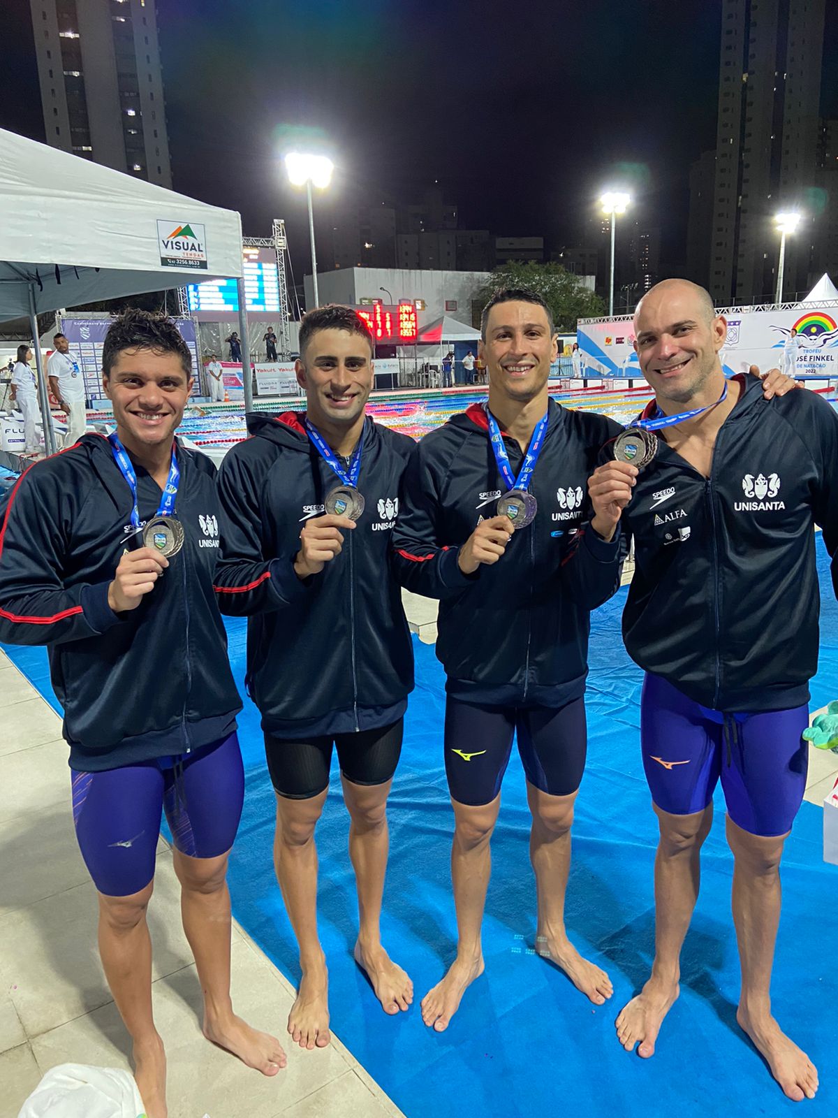 Atletas da Unisanta conquistam medalhas no Troféu José Finkel