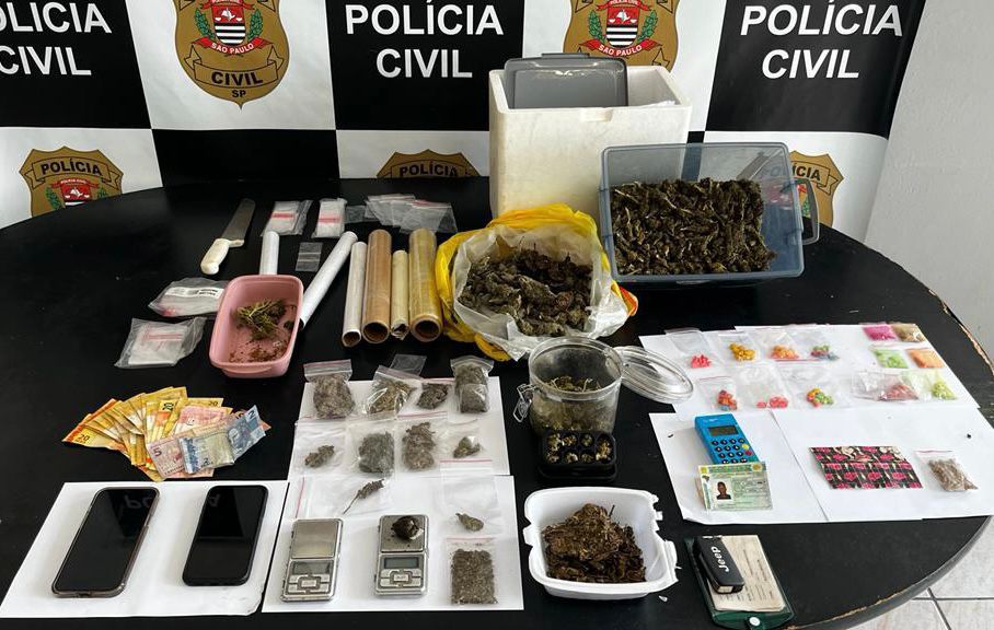 Homem que entregava drogas em carros alugados é preso em Praia Grande