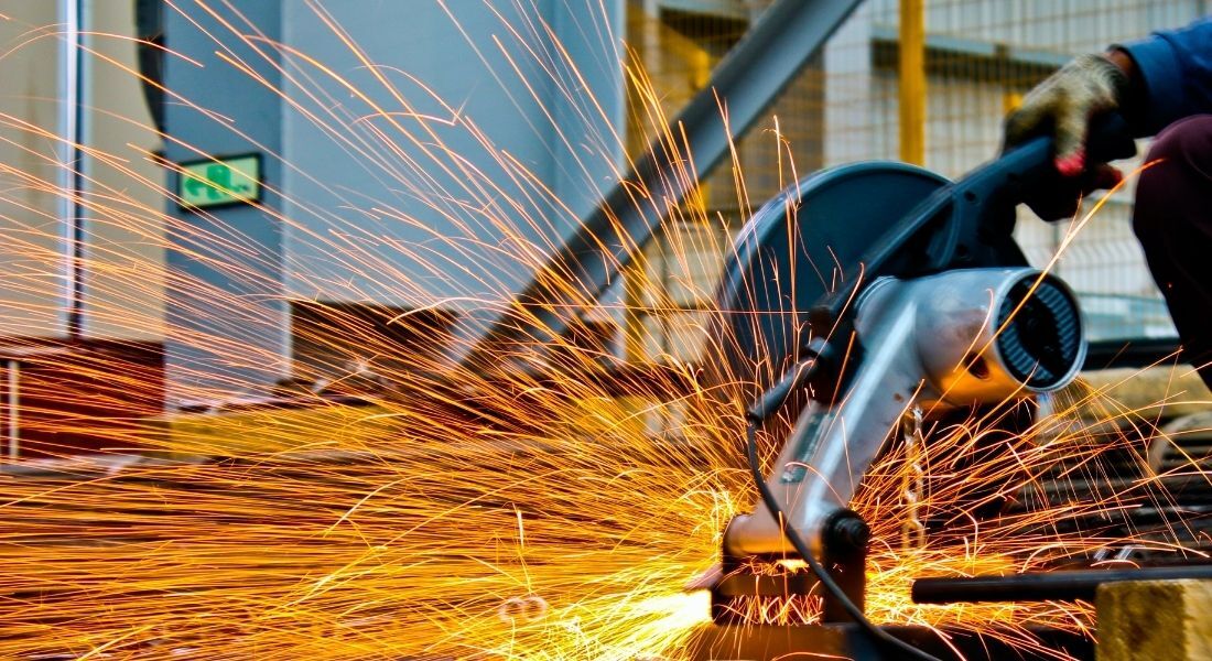 Faturamento da indústria de máquinas e equipamentos cai em agosto