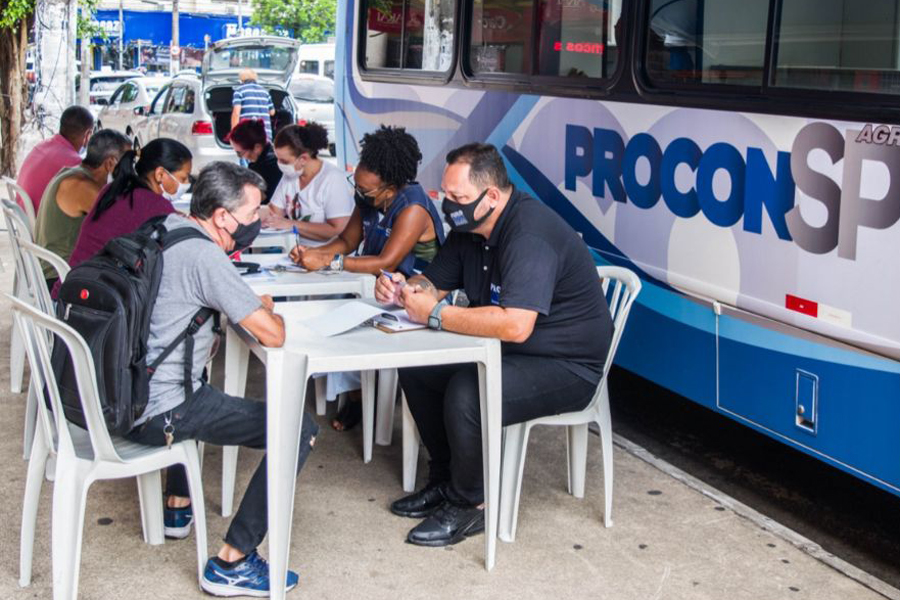 Procon Móvel atende nesta terça-feira na Praça Narciso de Andrade  