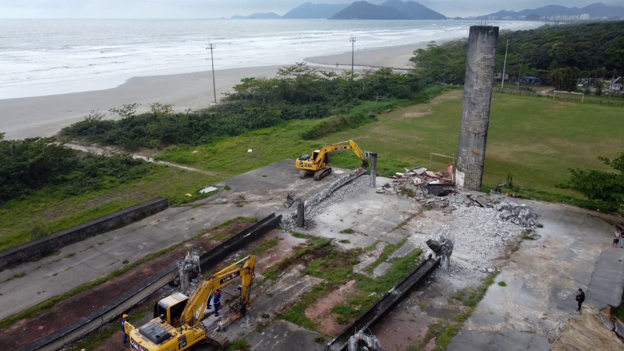 Antigo Terminal é demolido para dar lugar a uma Vila do Bem 