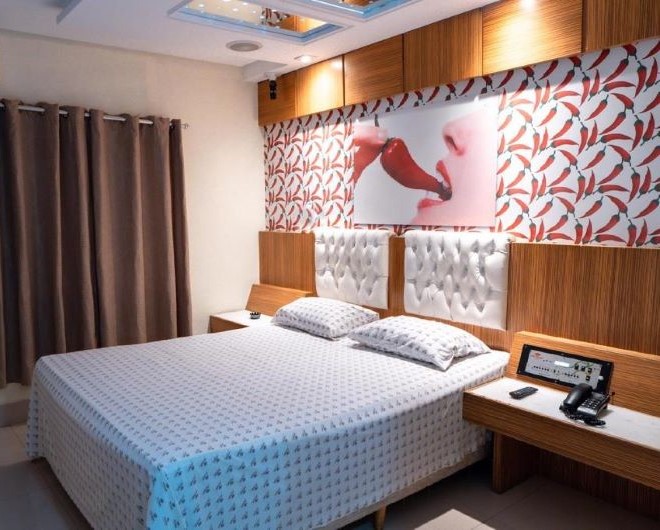 Jovem é condenada por tentar matar namorado ao simular fantasia sexual em motel