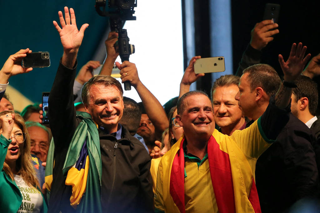 Bolsonaro e centrão tentam esfriar debate na eleição sobre ampliar STF