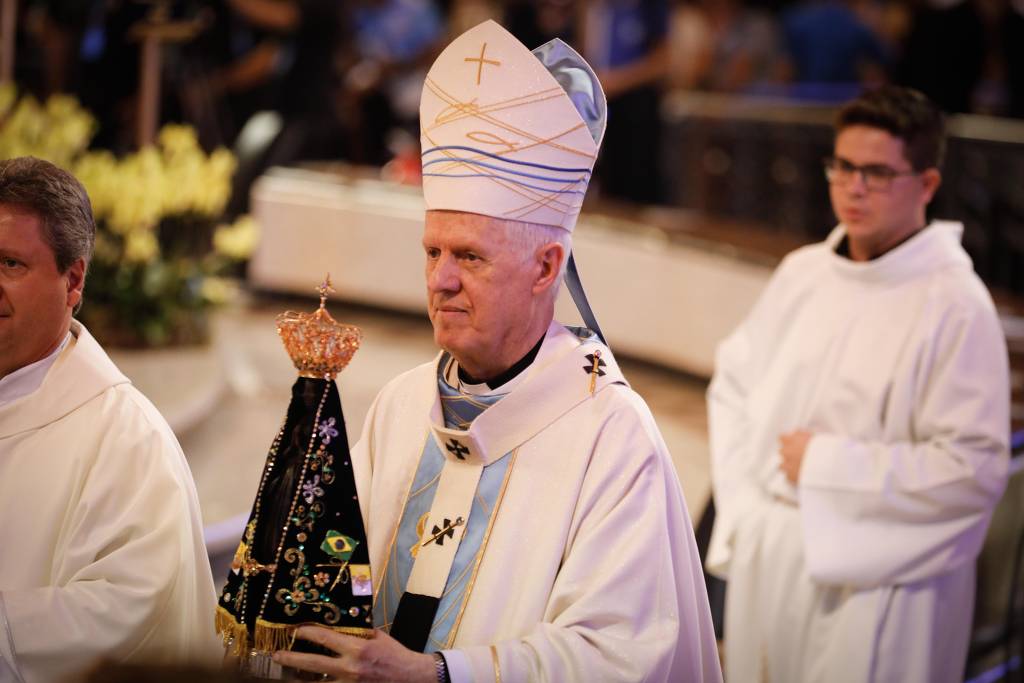 Arcebispo de Aparecida fala sobre eleição em basílica superlotada e diz que é preciso vencer ódio